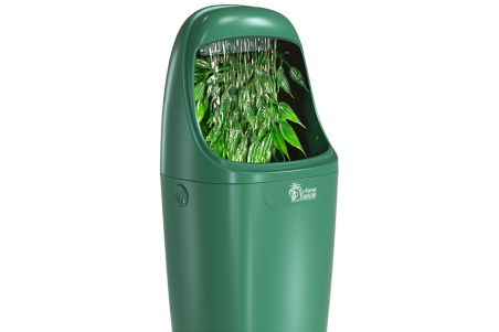 Fontaine plastique avec plante